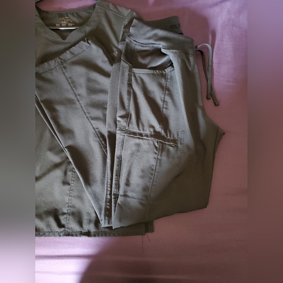 Cherokee Infinity Scrub Set Size Small - Picture 7 of 8